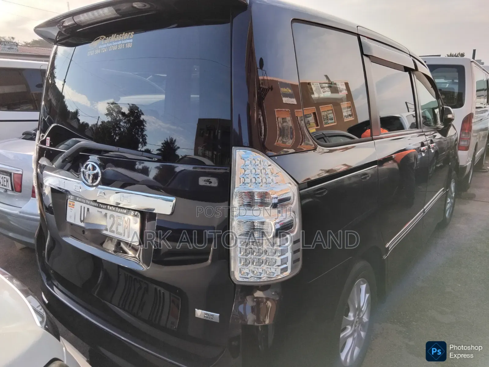 Toyota Noah 2012 Purple
