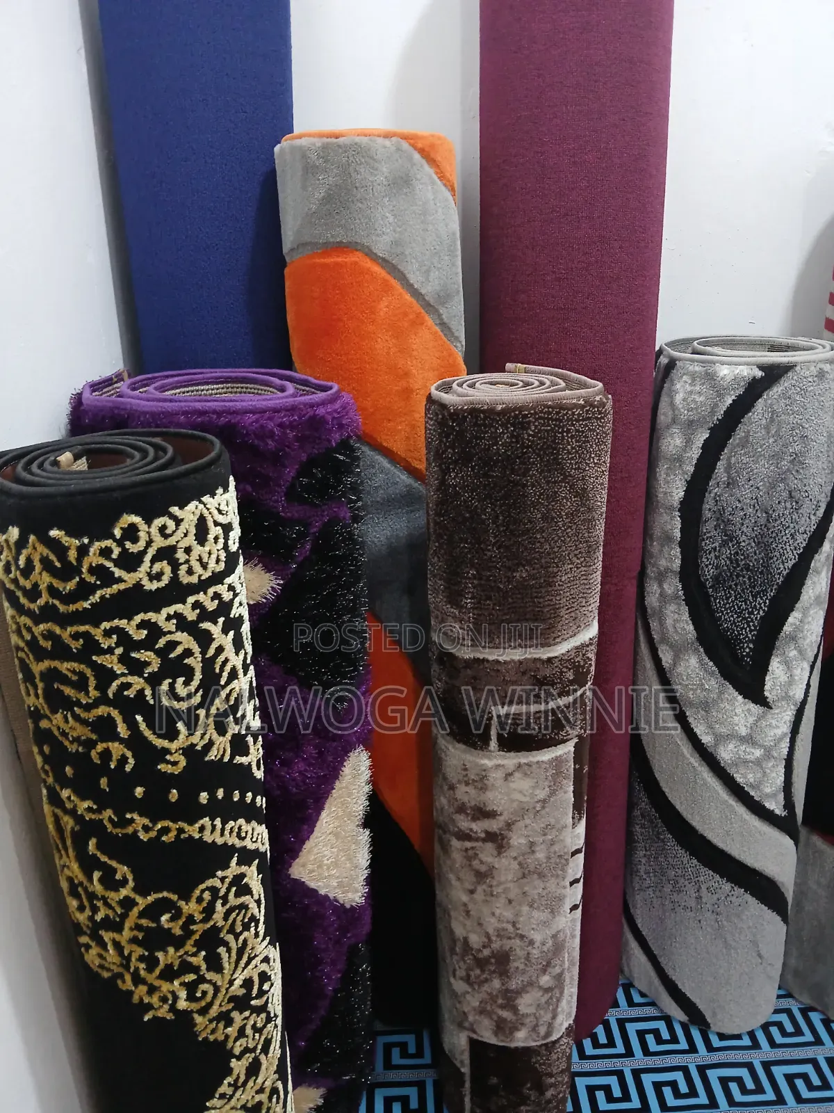 De Shae'z Shanie'z Carpets