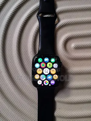 Apple Watch Series 8 45mm GPS Broken Screen Works Well