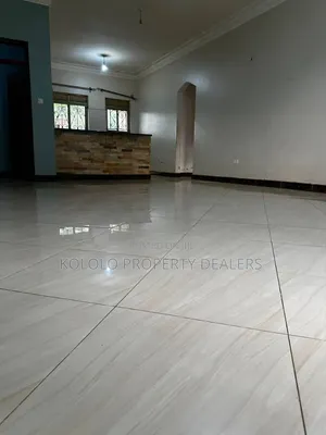 5bdrm Duplex in Kyanja, Central Division for sale
