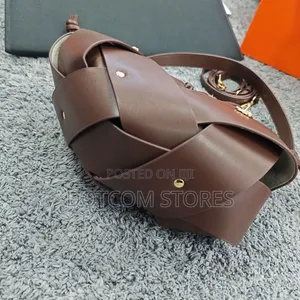 Designer Women Messenger Bag Luxurys Woven