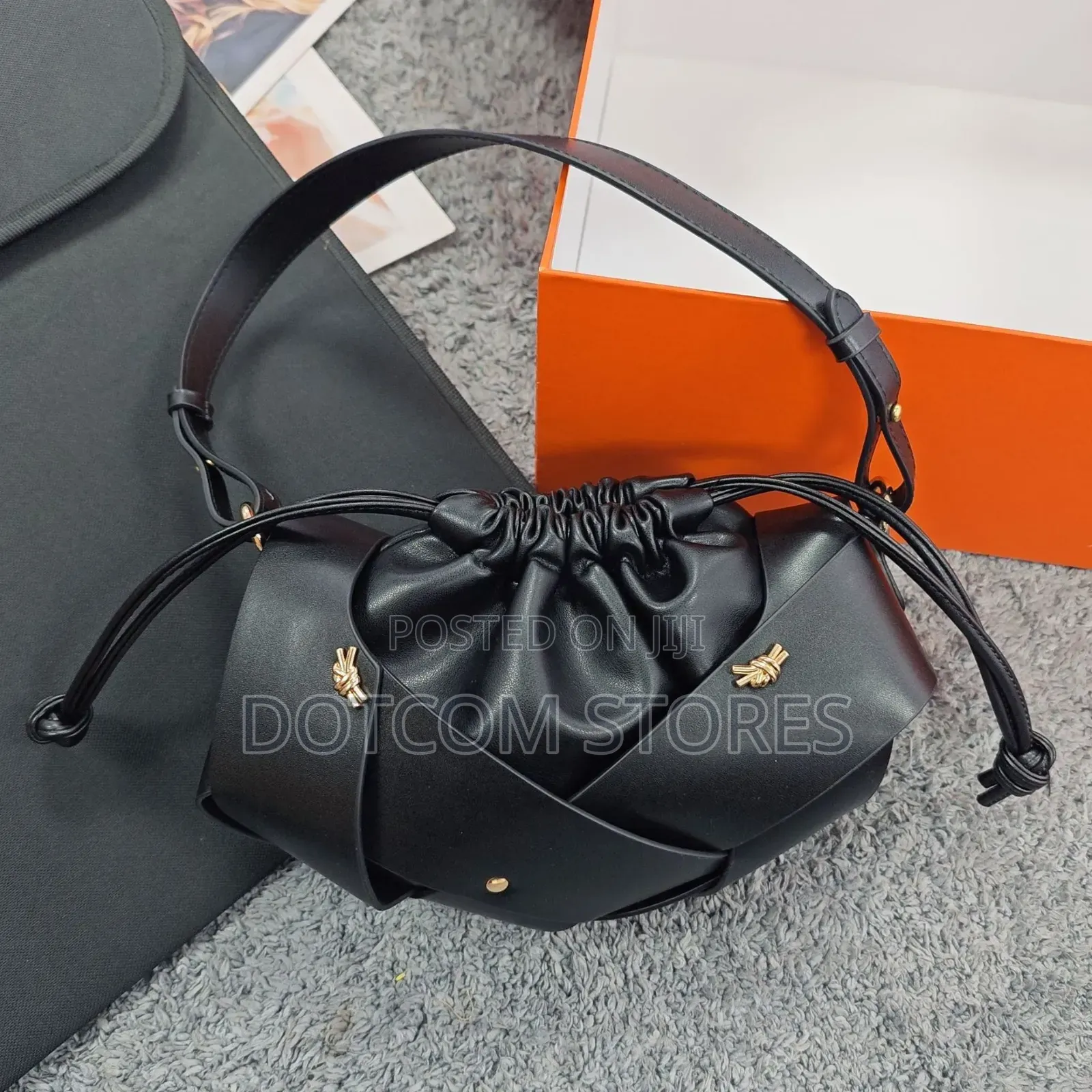 Designer Women Messenger Bag Luxurys Woven