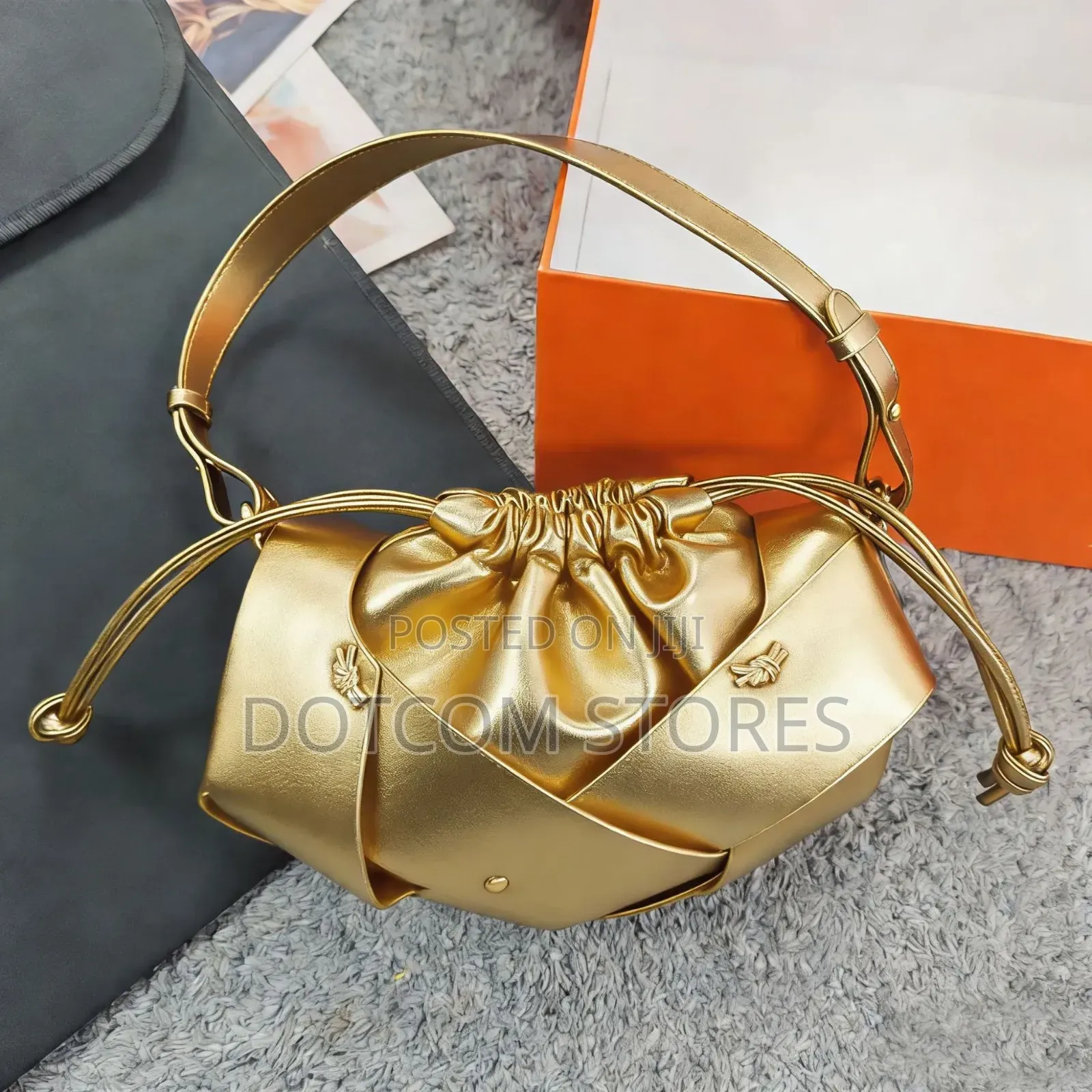 Designer Women Messenger Bag Luxurys Woven