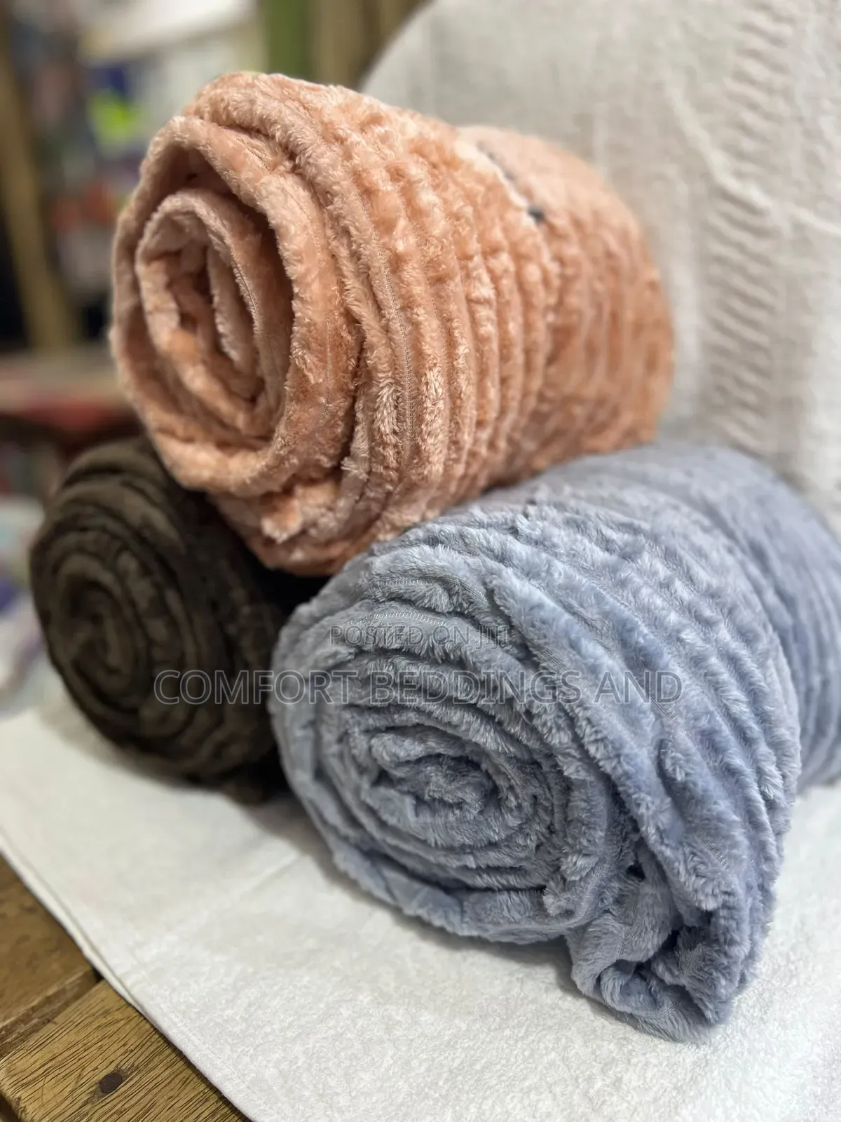 Smooth Throw Blanket Brown