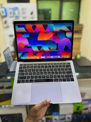 Laptop Apple MacBook Pro 2018 8GB Intel Core i5 SSD 256GB