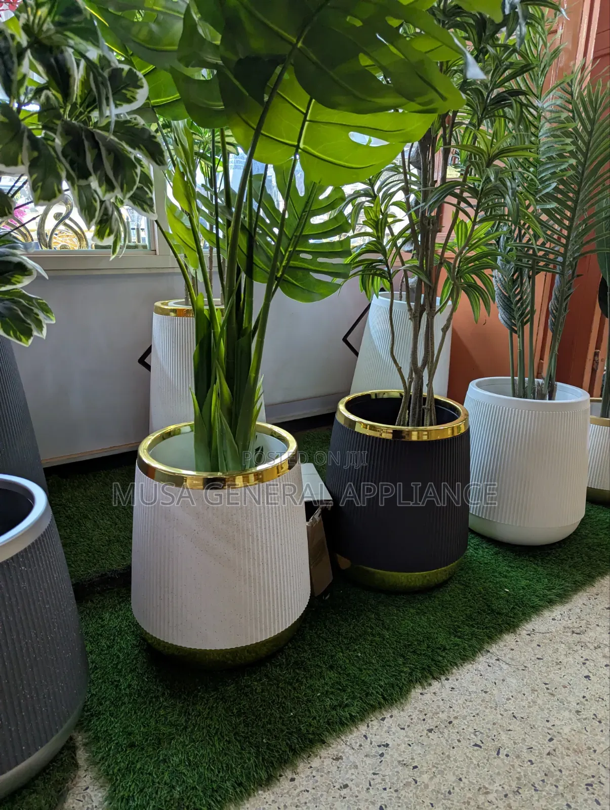 Ribbed Planter Features a Textured Vertical Fluted Design
