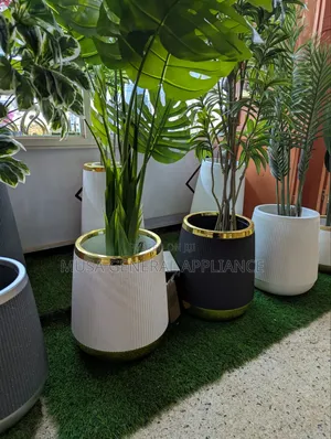 Ribbed Planter Features a Textured Vertical Fluted Design