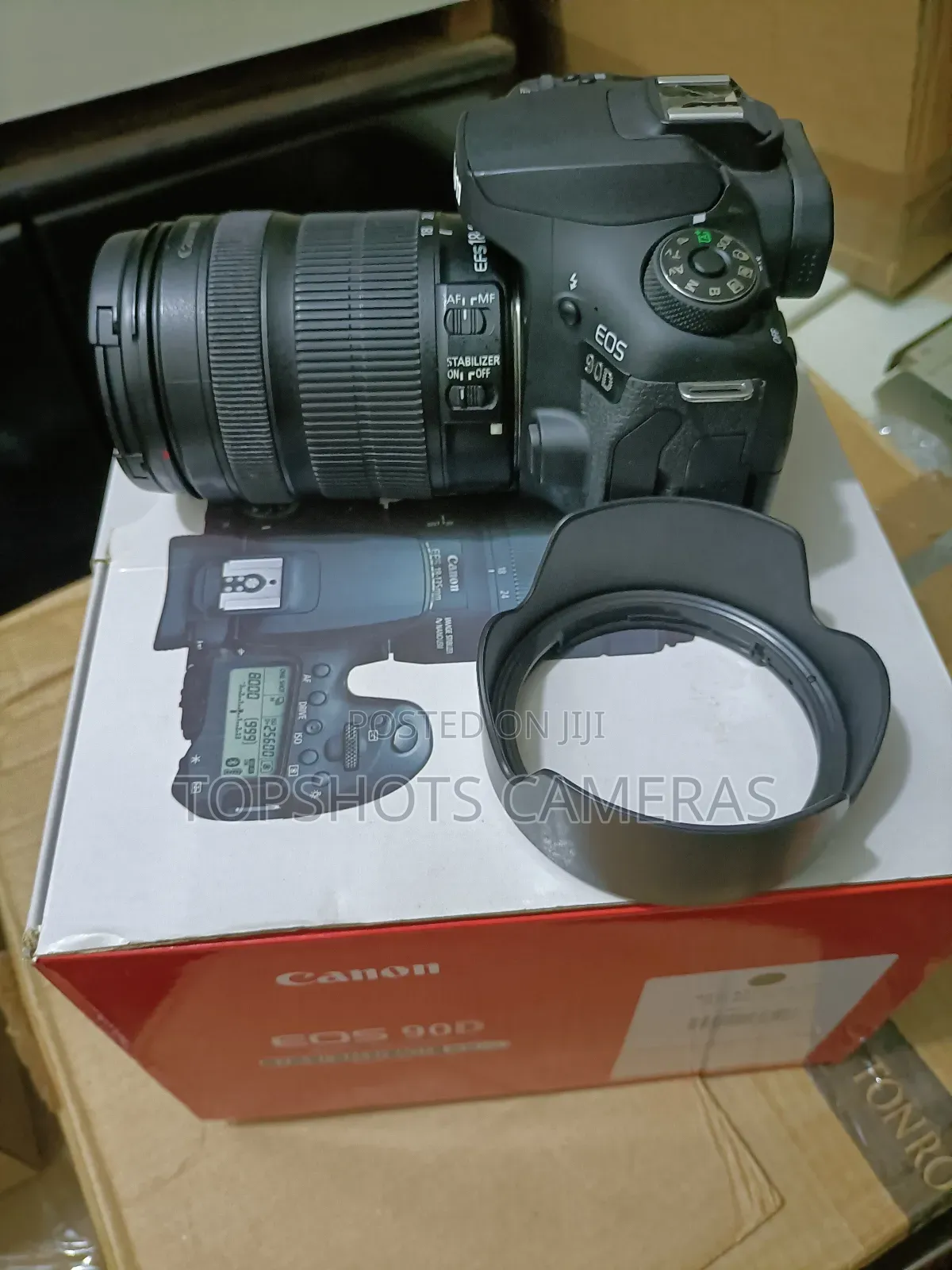Canon Eos 90D With 18-135mm Kit Lens