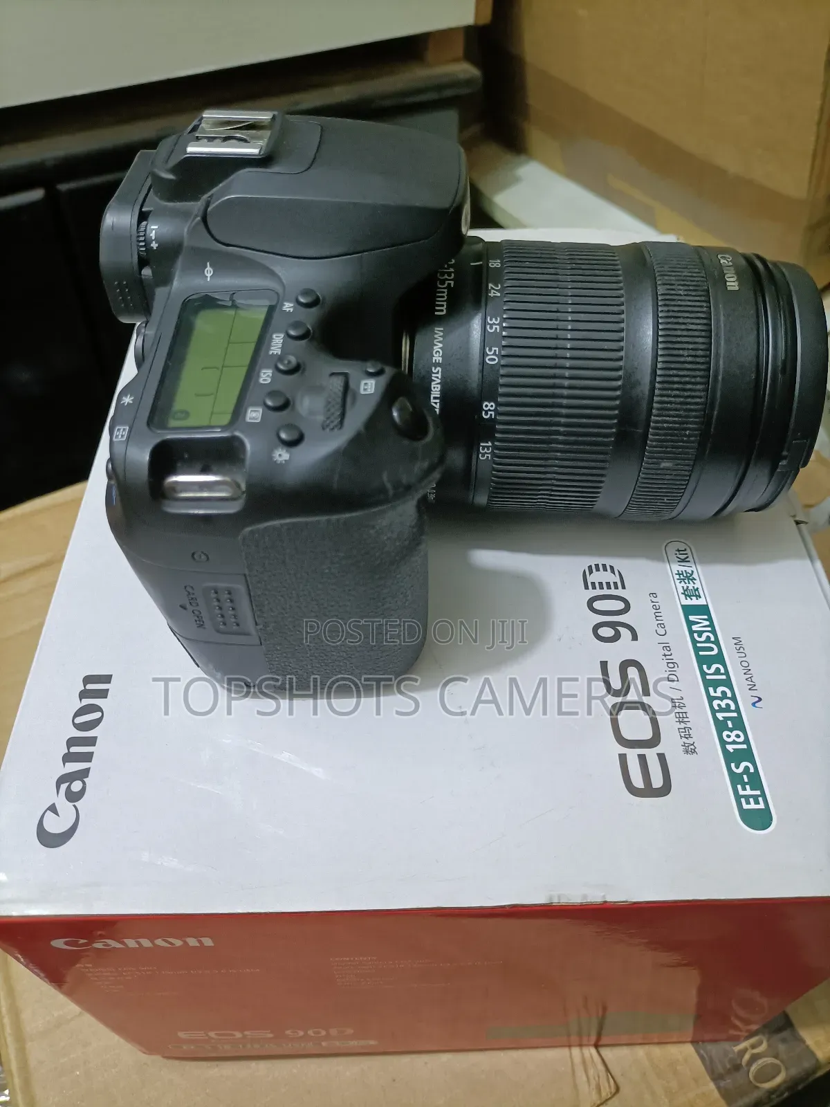 Canon Eos 90D With 18-135mm Kit Lens