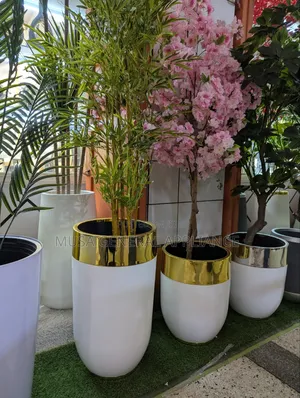Cylindrical Floor Planter Gold Silver