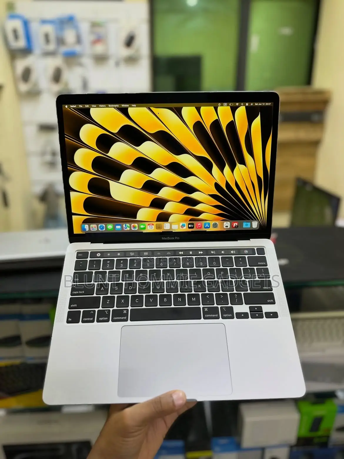 Laptop Apple MacBook Pro 2020 16GB Intel Core i5 SSD 512GB