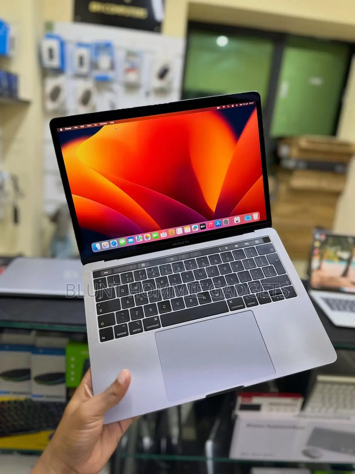 Laptop Apple MacBook Pro 2018 8GB Intel Core i5 SSD 256GB