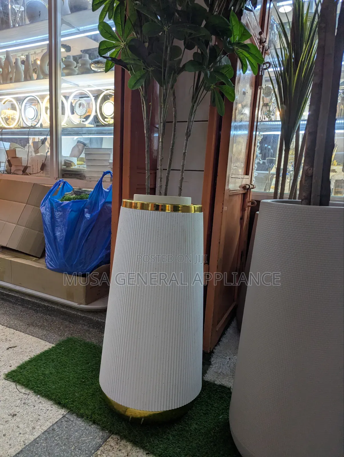 Ribbed Decorative Floor Planter Pot