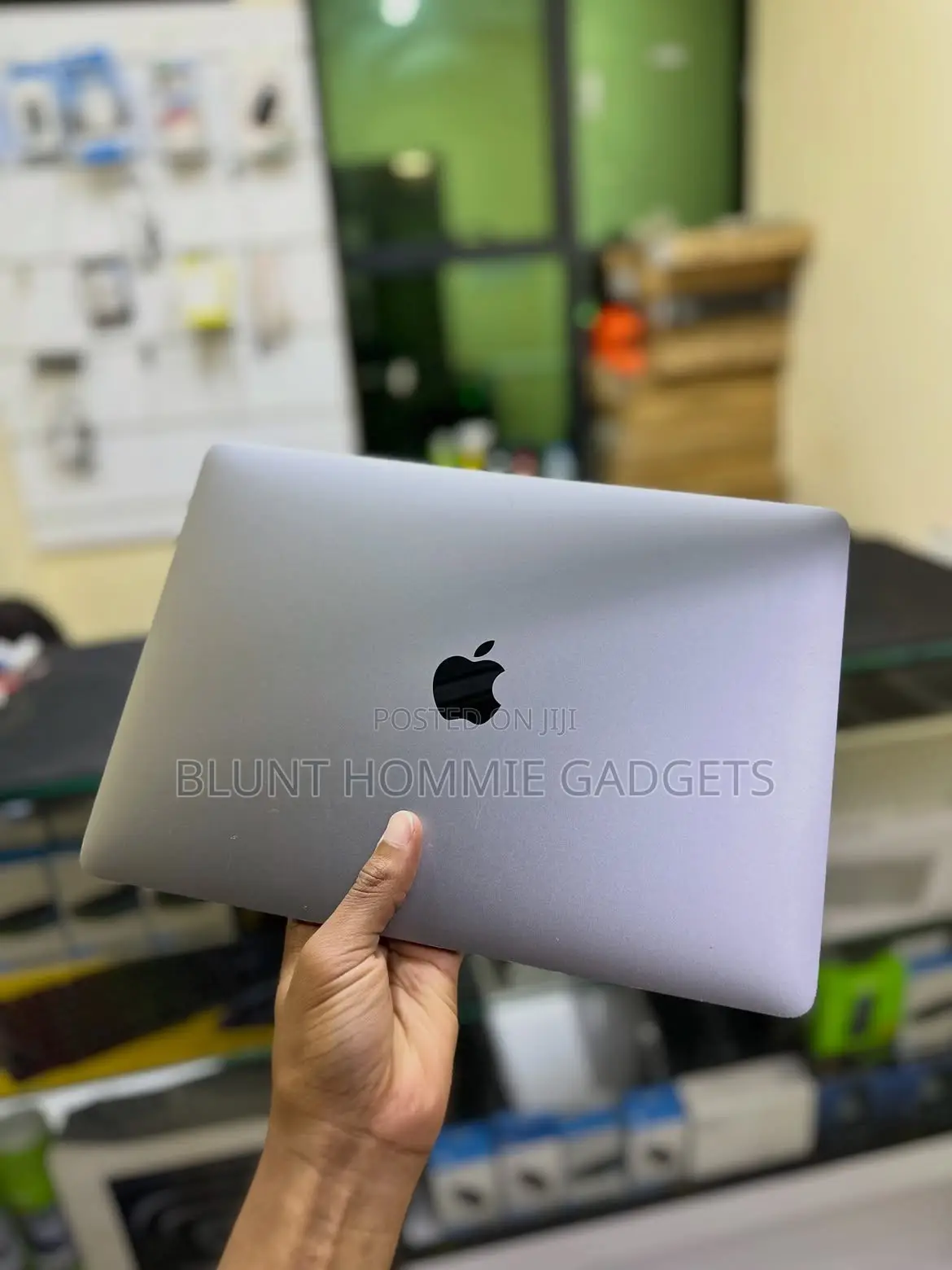Laptop Apple MacBook Pro 2020 M1 16GB Apple M1 SSD 512GB