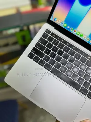 Laptop Apple MacBook Pro 2020 M1 16GB Apple M1 SSD 512GB
