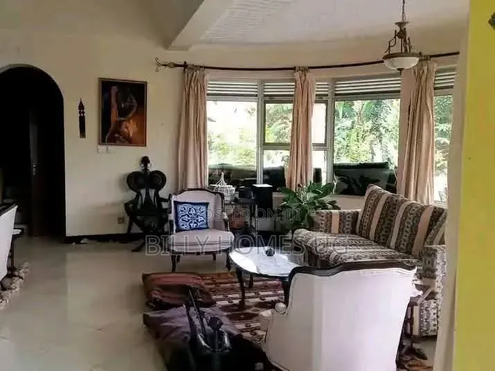 8bdrm Mansion in Nakawa for sale
