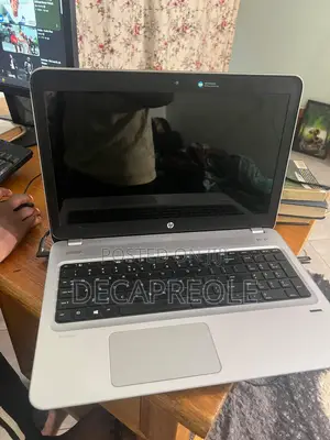 Laptop HP ProBook 450 8GB Intel Core i5 SSD 512GB