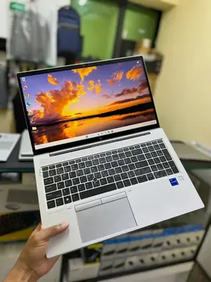 Laptop HP EliteBook 850 G8 16GB Intel Core i7 SSD 512GB