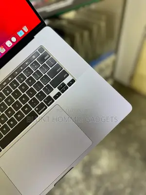 Laptop Apple MacBook Pro 2019 16GB Intel Core i9 SSD 512GB