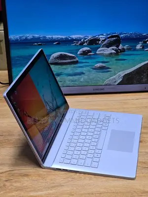 Microsoft Surface Studio 2 16GB Intel Core i7 SSD 512GB