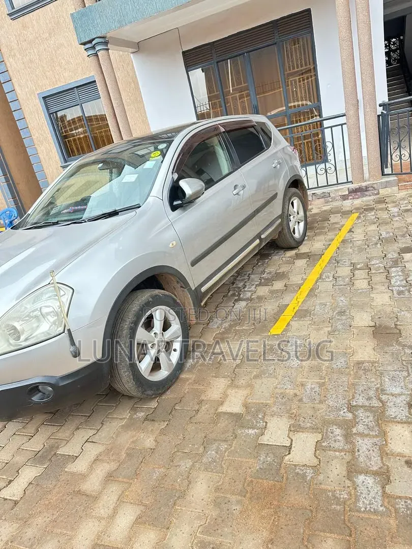 Nissan Dualis 2011 Silver