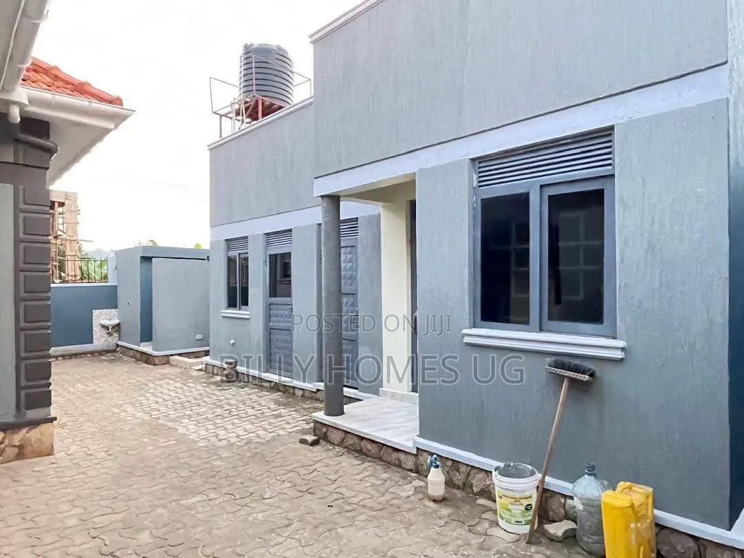 4bdrm Bungalow in Ssisa for sale