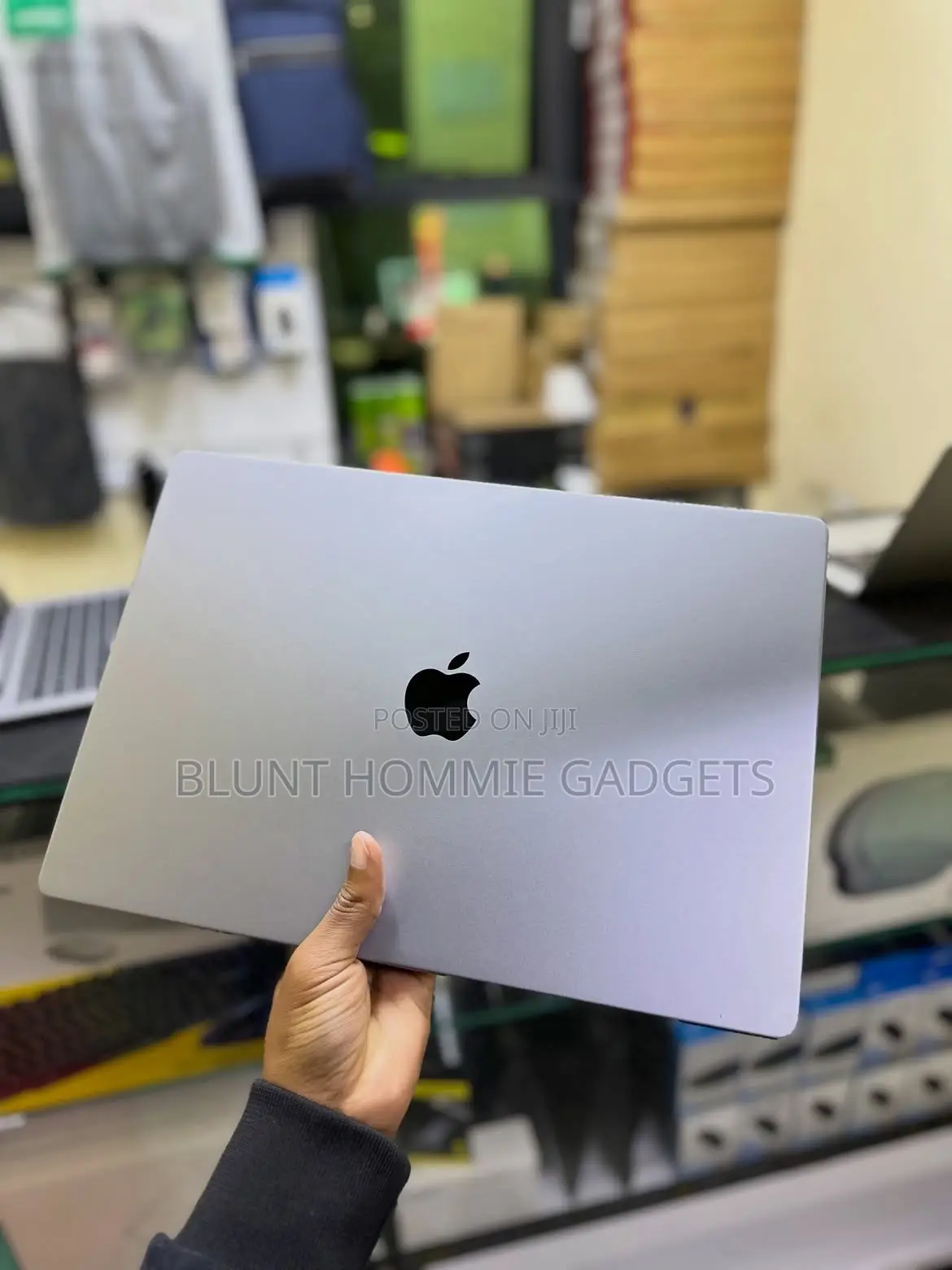 Laptop Apple MacBook Pro 2021 M1 16GB Apple M1 SSD 512GB