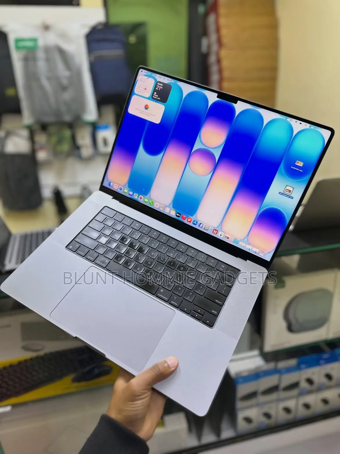 Laptop Apple MacBook Pro 2021 M1 16GB Apple M1 SSD 512GB