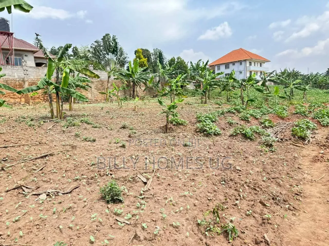 Prime Plot for Sale Located in Kira-Mulawa