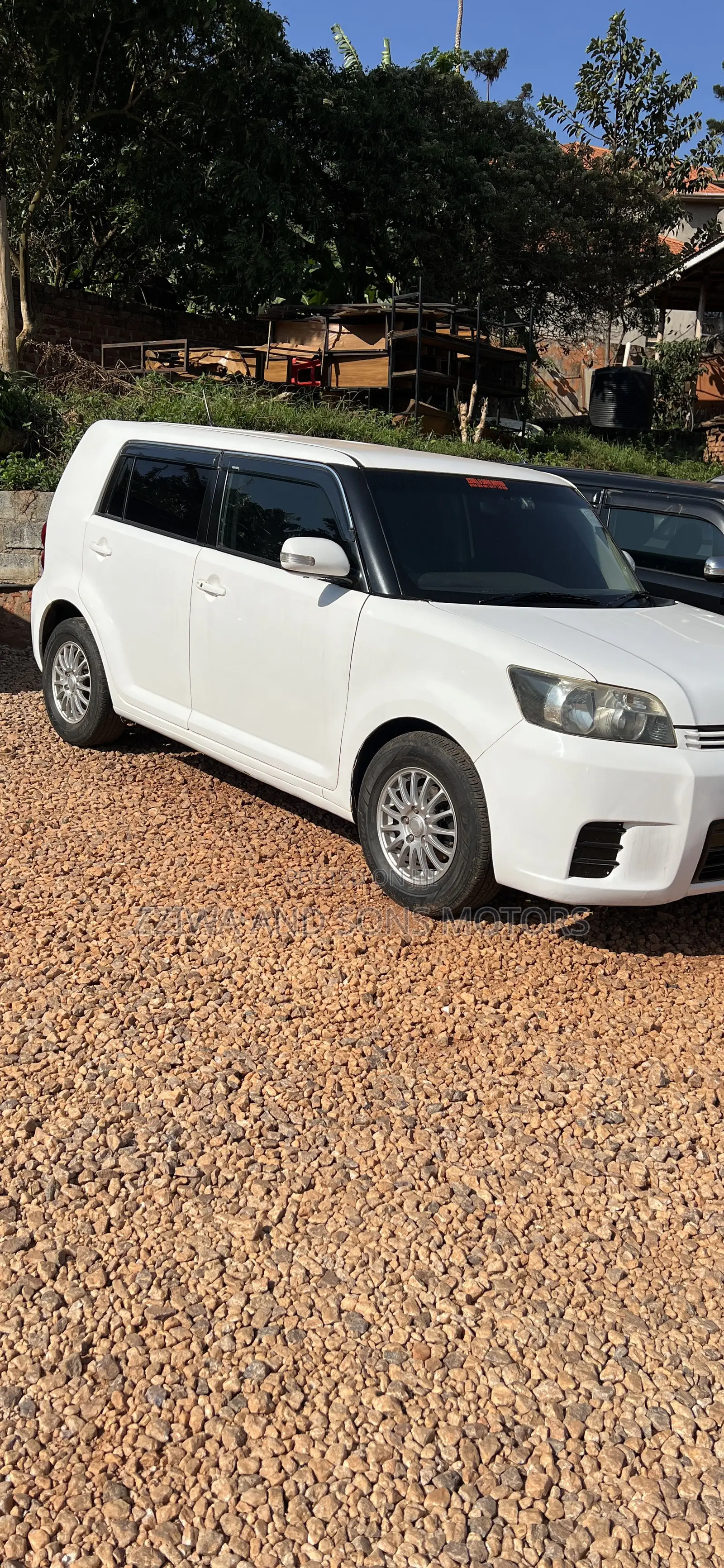 Toyota Corolla Rumion Hatchback 1.8 AWD 2010 White