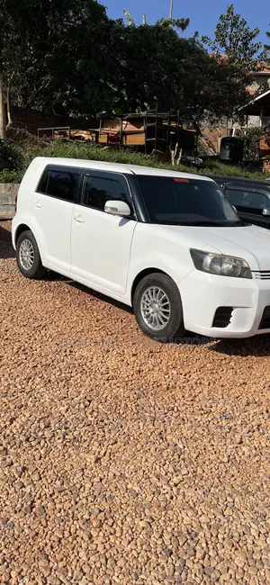 Toyota Corolla Rumion Hatchback 1.8 AWD 2010 White
