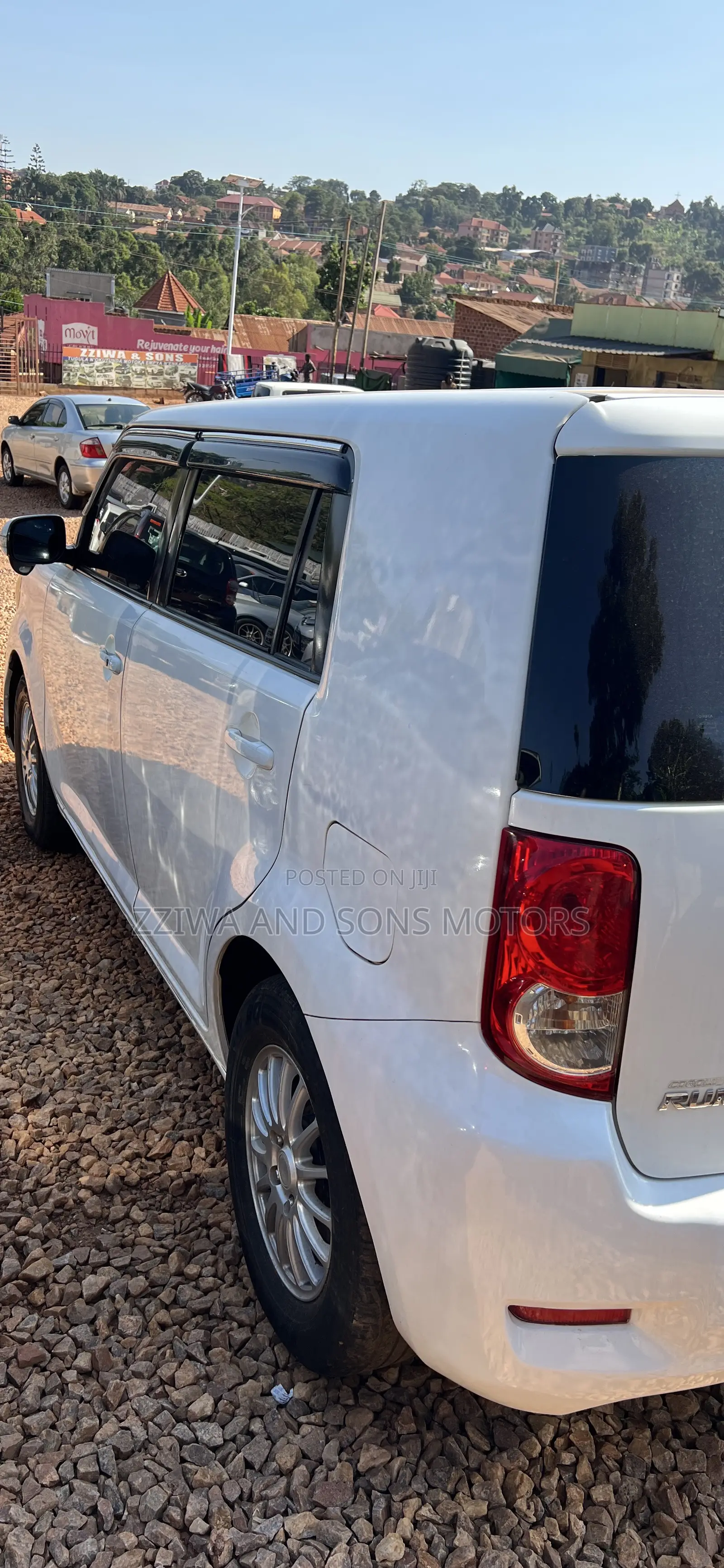 Toyota Corolla Rumion Hatchback 1.8 AWD 2010 White
