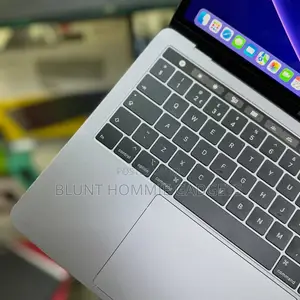 Laptop Apple MacBook Pro 2019 8GB Intel Core i5 SSD 256GB