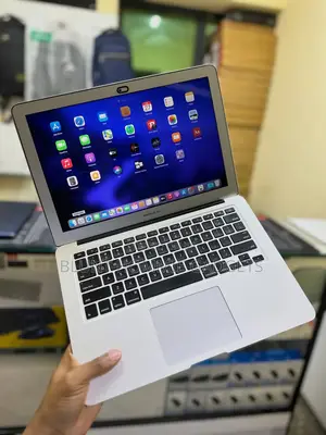 Laptop Apple MacBook Air 2015 8GB Intel Core i5 SSD 256GB