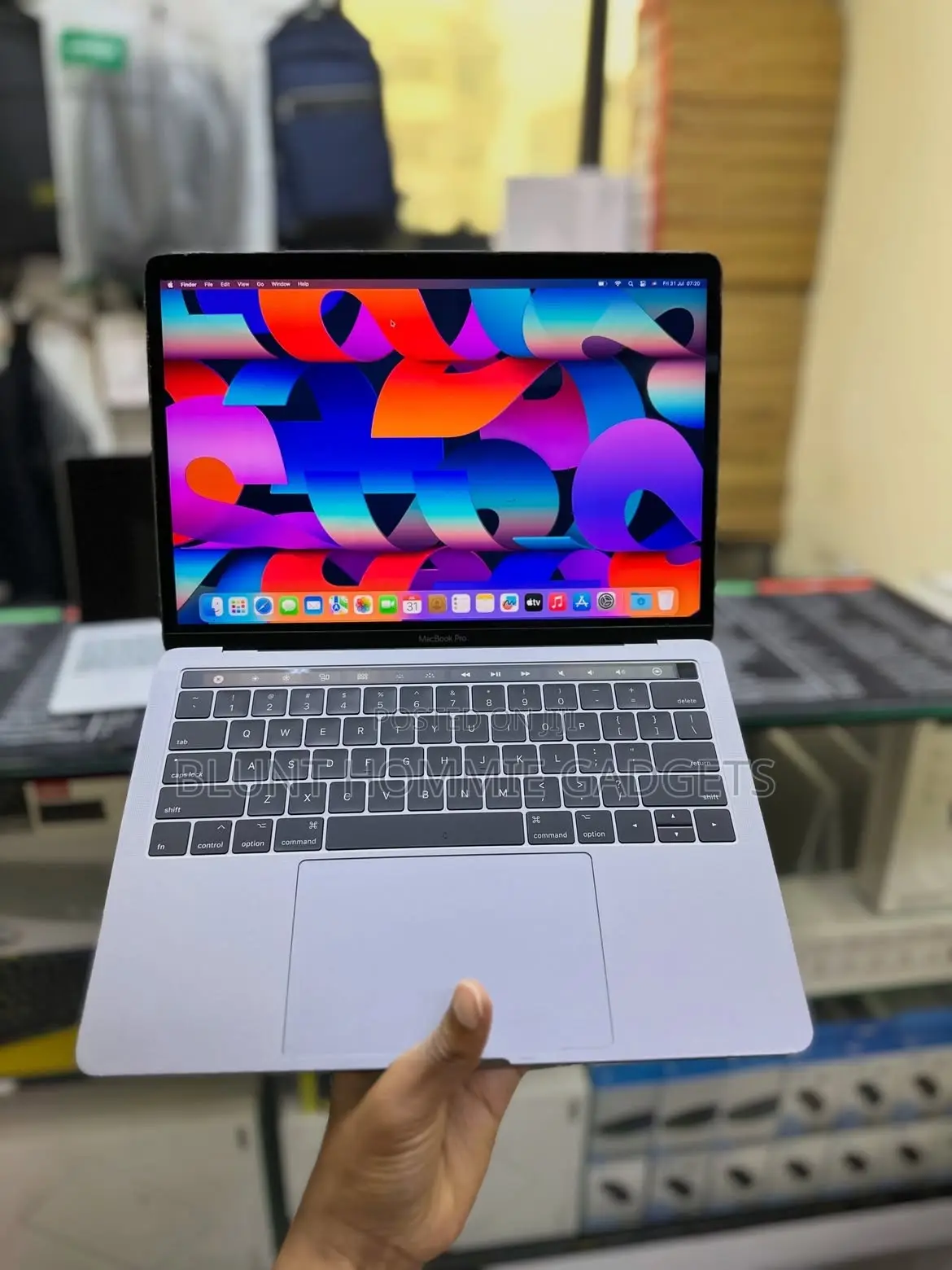 Laptop Apple MacBook Pro 2017 8GB Intel Core i7 SSD 256GB