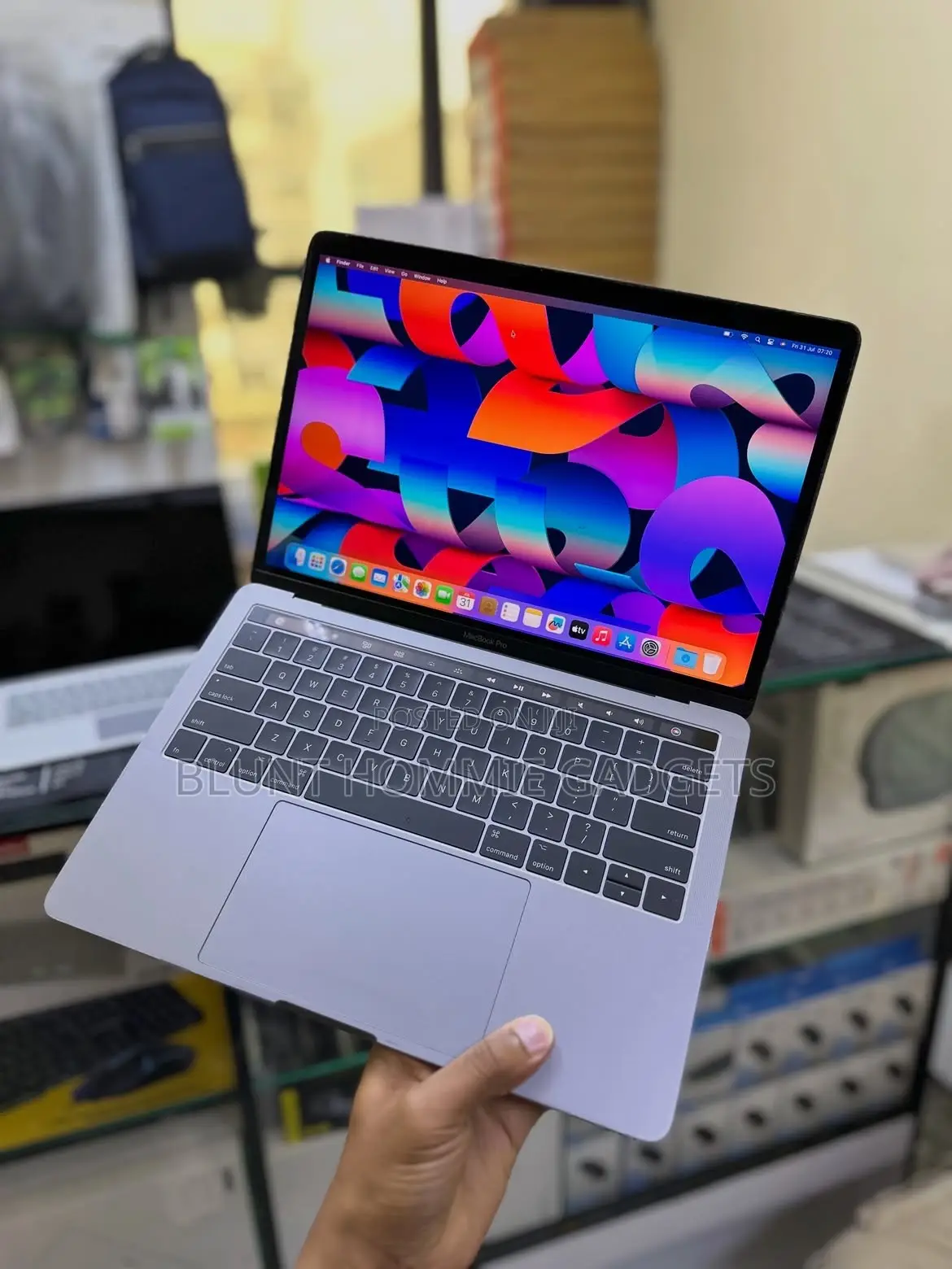 Laptop Apple MacBook Pro 2017 8GB Intel Core i7 SSD 256GB