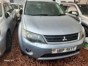 Mitsubishi Outlander 2010 Silver