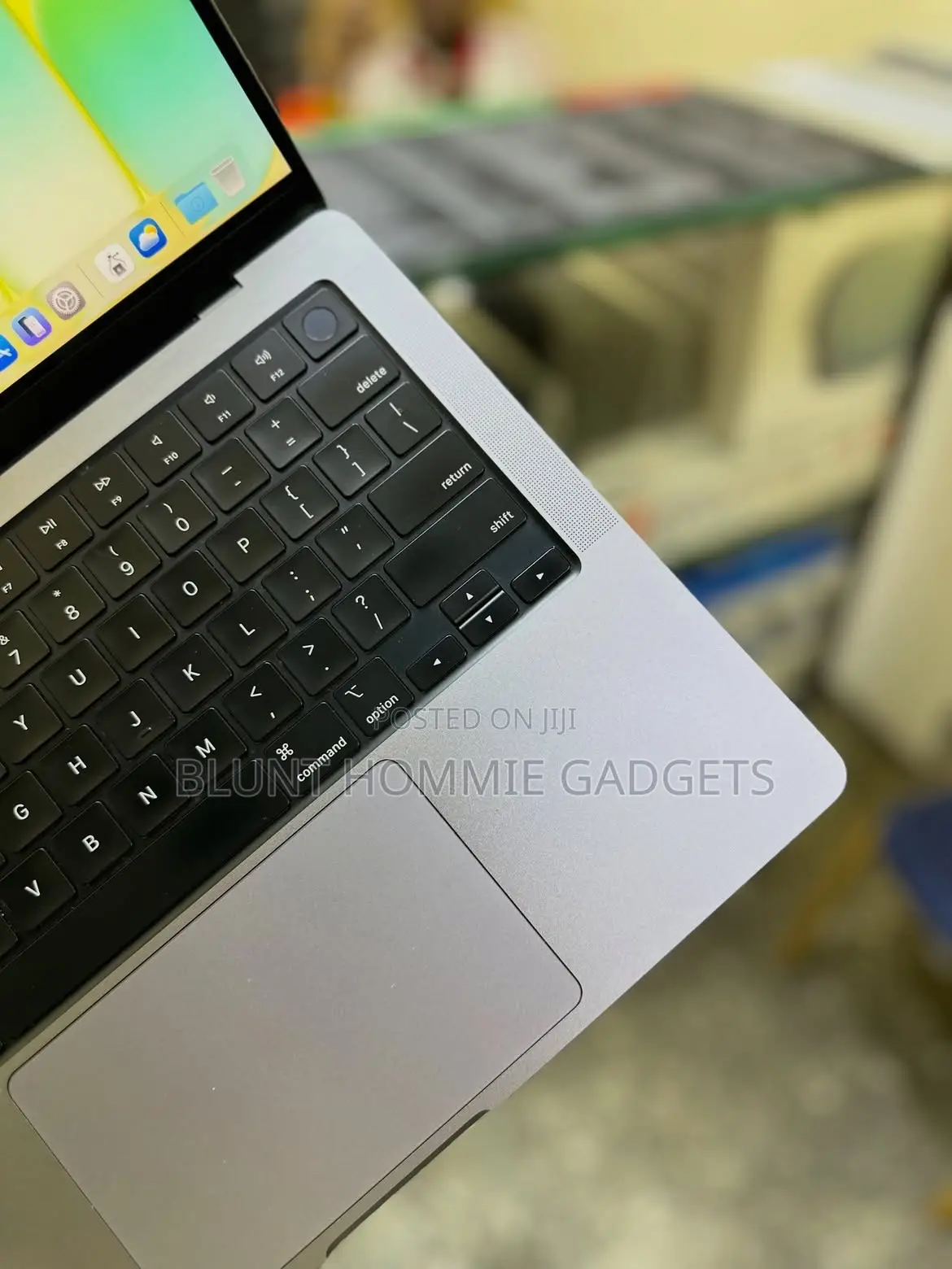 Laptop Apple MacBook Pro 2021 M1 16GB Apple M1 SSD 512GB