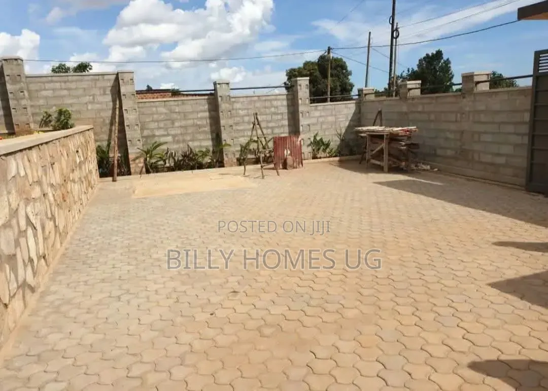 3bdrm House in Goma for sale