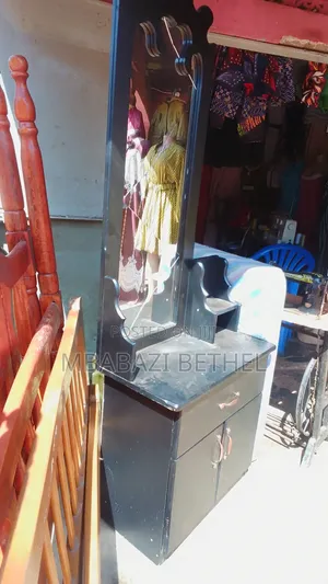 Dressing Mirror on Quick Sale