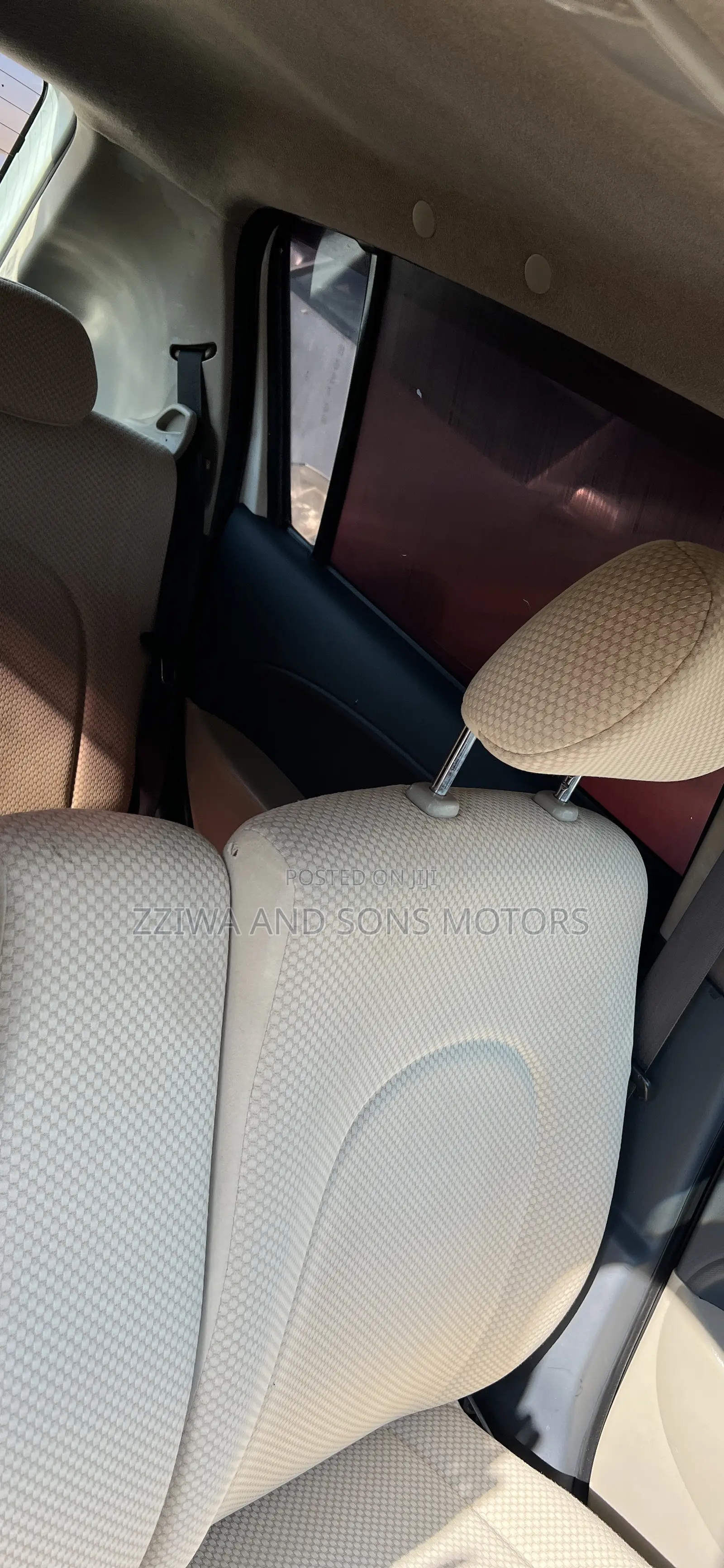 Toyota Passo 1.0 AWD 2009 White