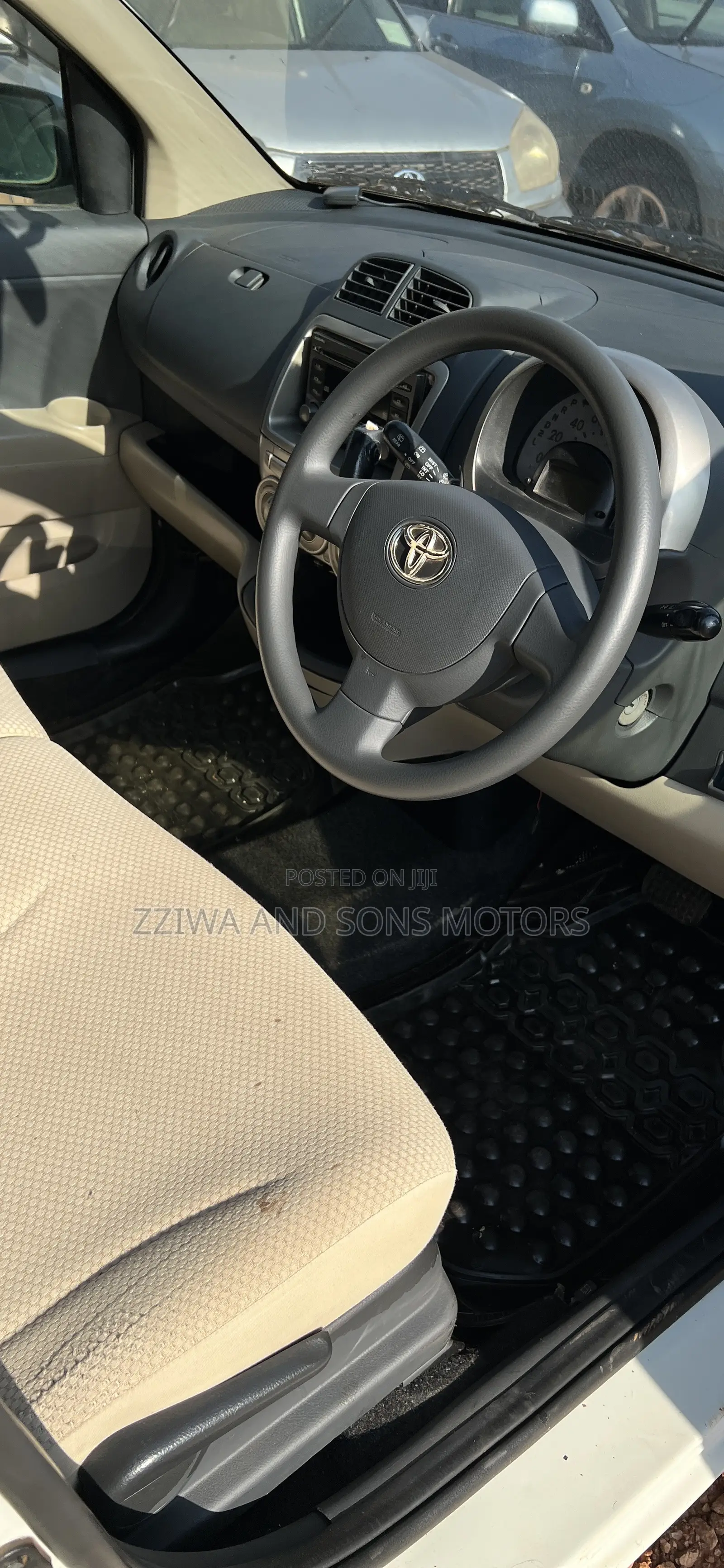 Toyota Passo 1.0 AWD 2009 White
