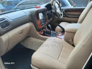 Toyota Land Cruiser 2005 Black