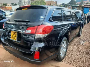 Subaru Outback 2012 Black