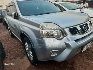 Nissan X-Trail 2011 Silver