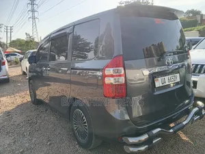 Toyota Noah 2011 Gray