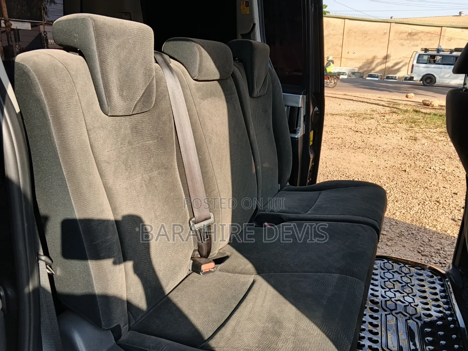 Toyota Noah 2011 Gray
