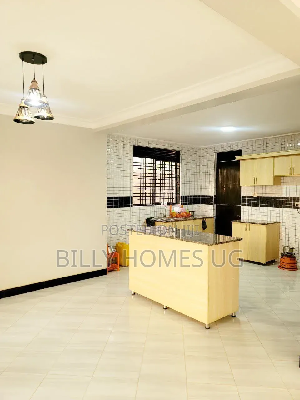 4bdrm House in Ssisa for sale