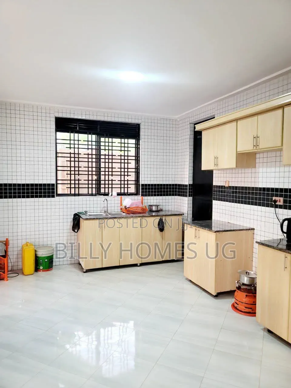 4bdrm House in Ssisa for sale