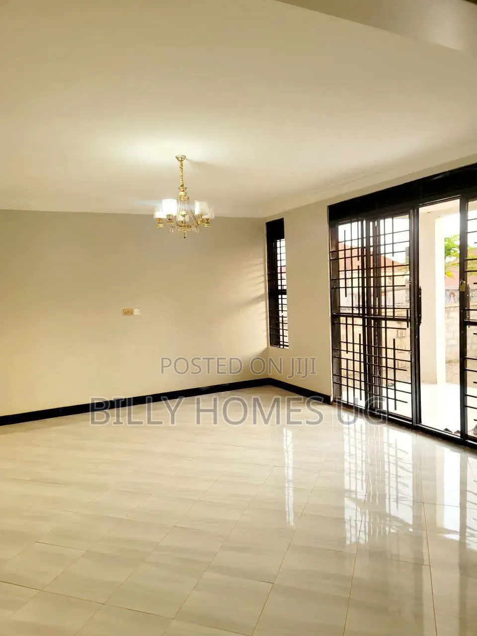4bdrm House in Ssisa for sale